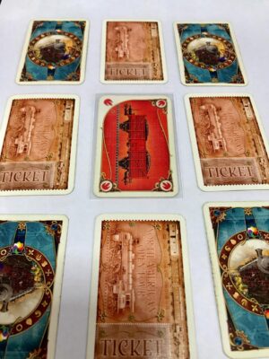 Juego de Mesa Aventureros al Tren y 150 Fundas Mayday Premium - Imagen 7
